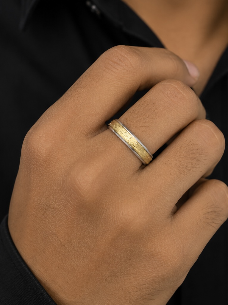 925 Sterling Silver Gold-Tone Men’s Band Ring | Classic Two-Tone Gents Ring R0944